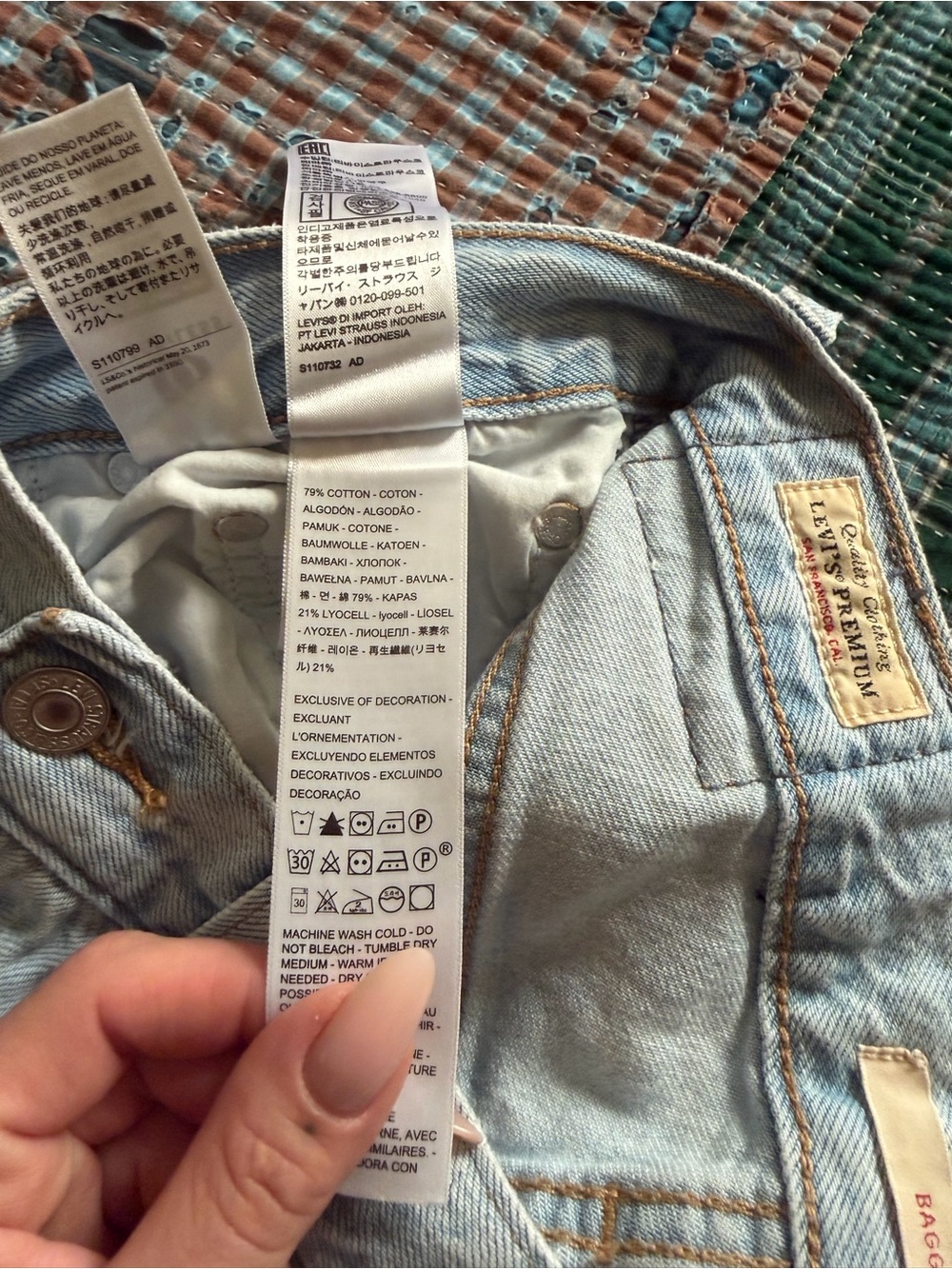 Levi's Baggy Dad Wide Leg Jeans - Picture 6 of 6